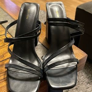 Pretty Little Thing Black Block Heal Strappy Mule Sandal Size 8